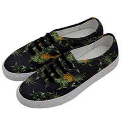 Pineapples Pattern Men s Classic Low Top Sneakers by Sobalvarro