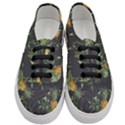 Pineapples pattern Women s Classic Low Top Sneakers View1
