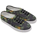 Pineapples pattern Women s Classic Low Top Sneakers View3